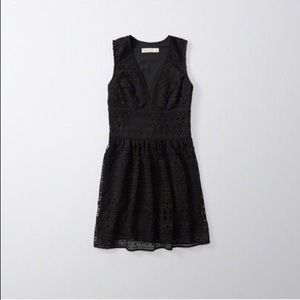 ♥️SALE♥️ A&F Deep v neck black lace skater dress 4